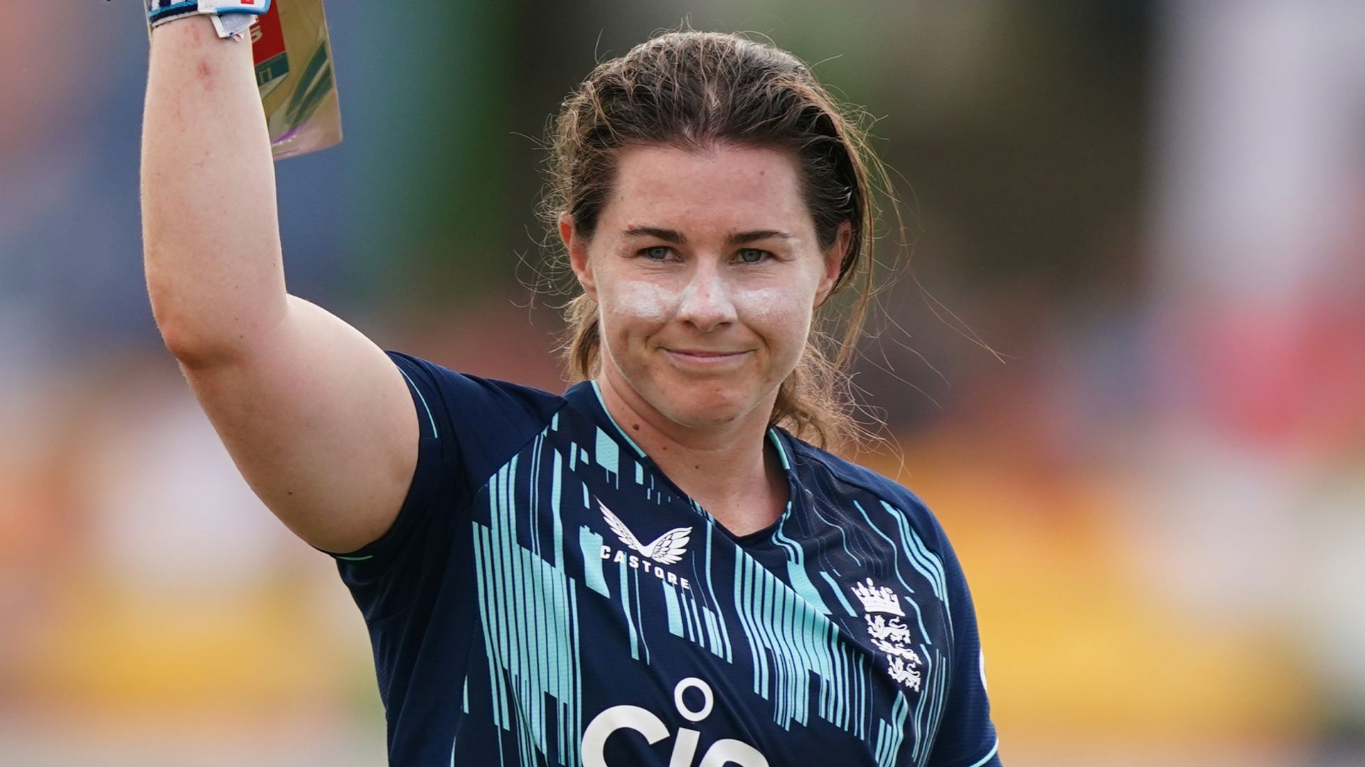 Beaumont ton sets up England win for ODI series sweep