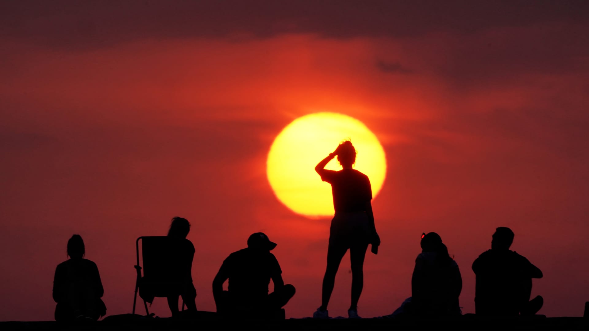 UK shatters record for its hottest day ever with temperatures hitting 104.4 Fahrenheit