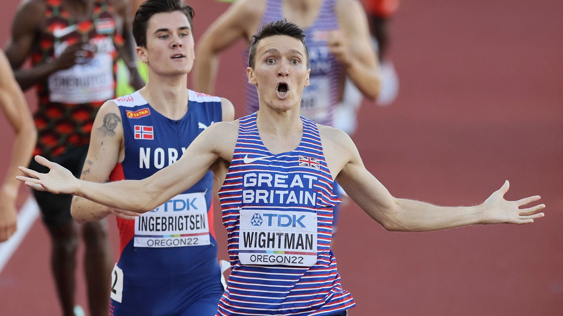 Wightman claims 1500m gold at World Championships | Dad commentates on win