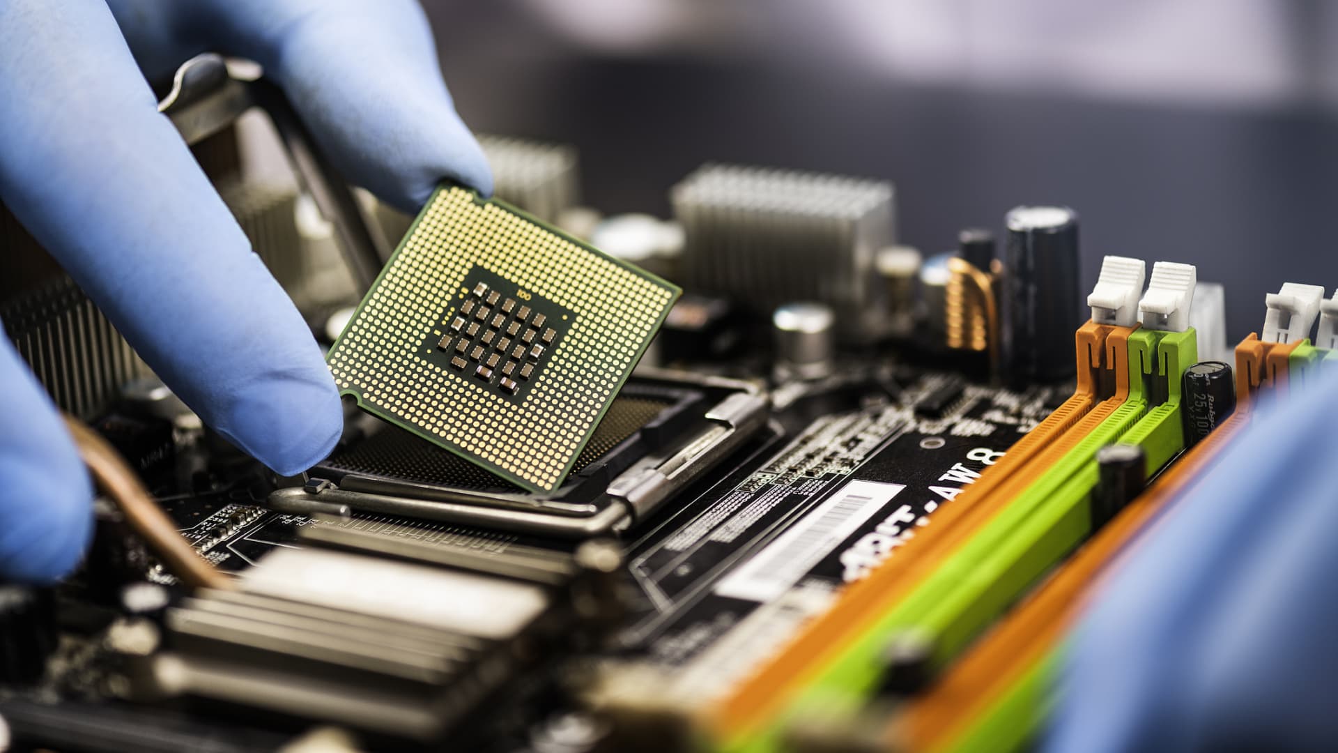 Senate advances more than $50 billion bill to boost U.S. semiconductor production