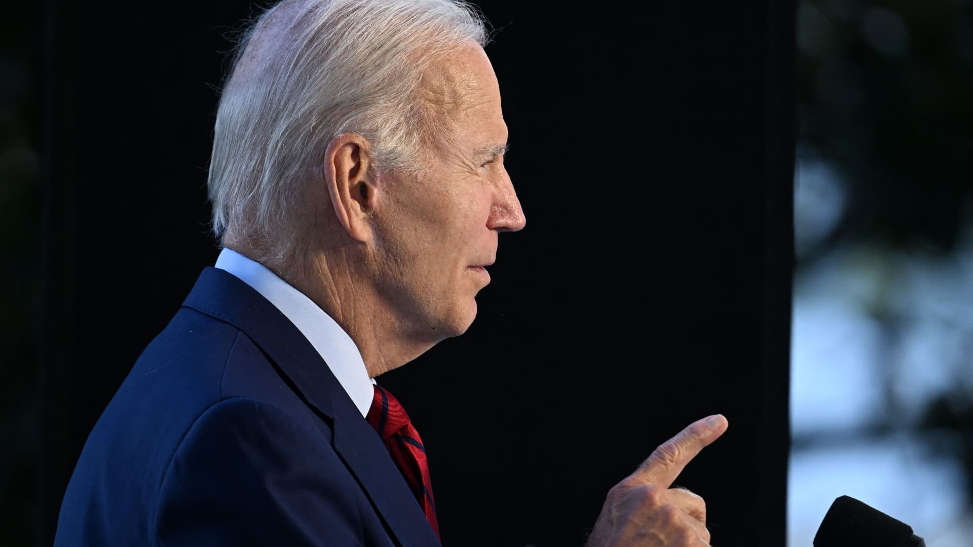 Does the Inflation Reduction Act violate Biden’s $400,000 tax pledge? It's complicated