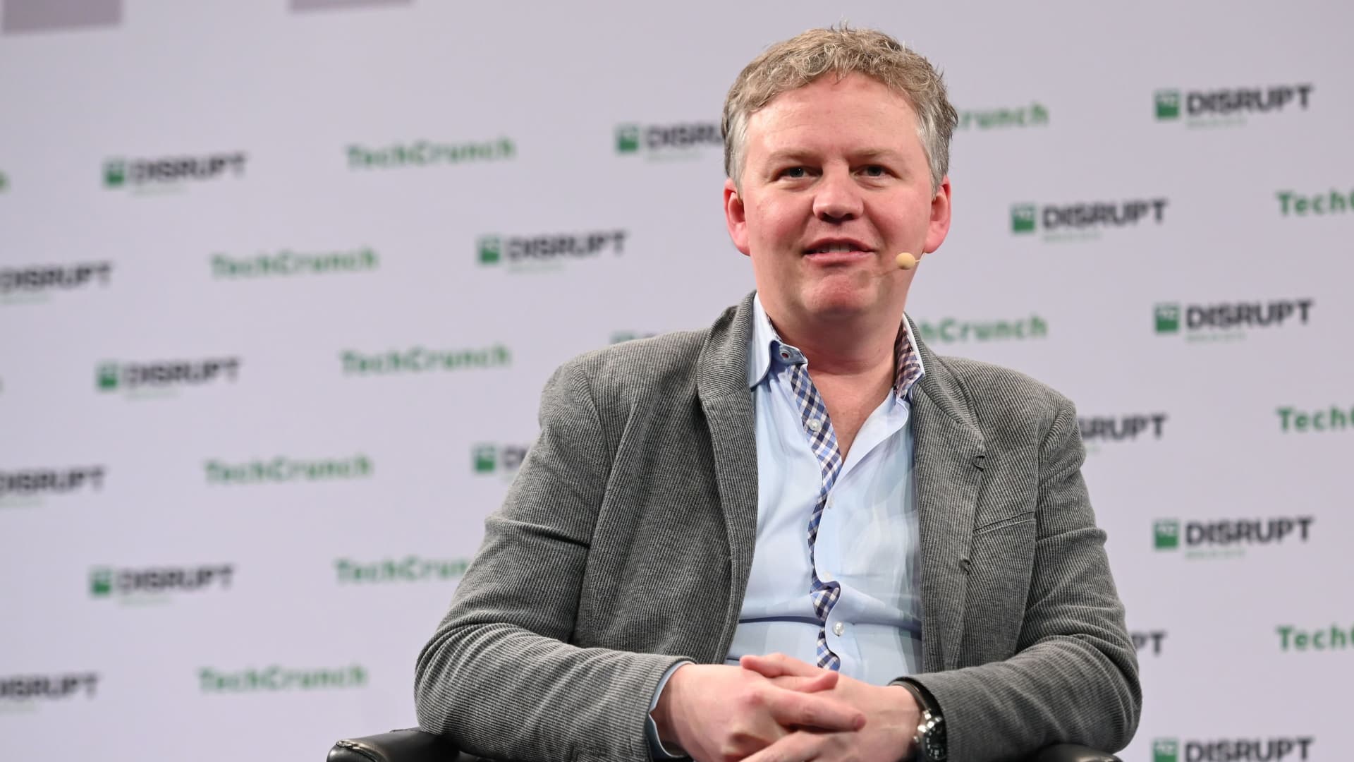 Cloudflare soars after beating on revenue and raising annual forecast