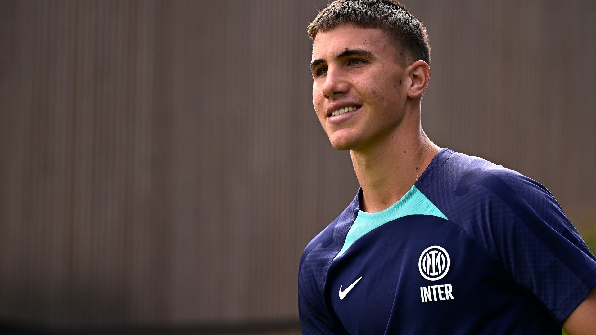 Chelsea sign Italian youngster Casadei from Inter Milan