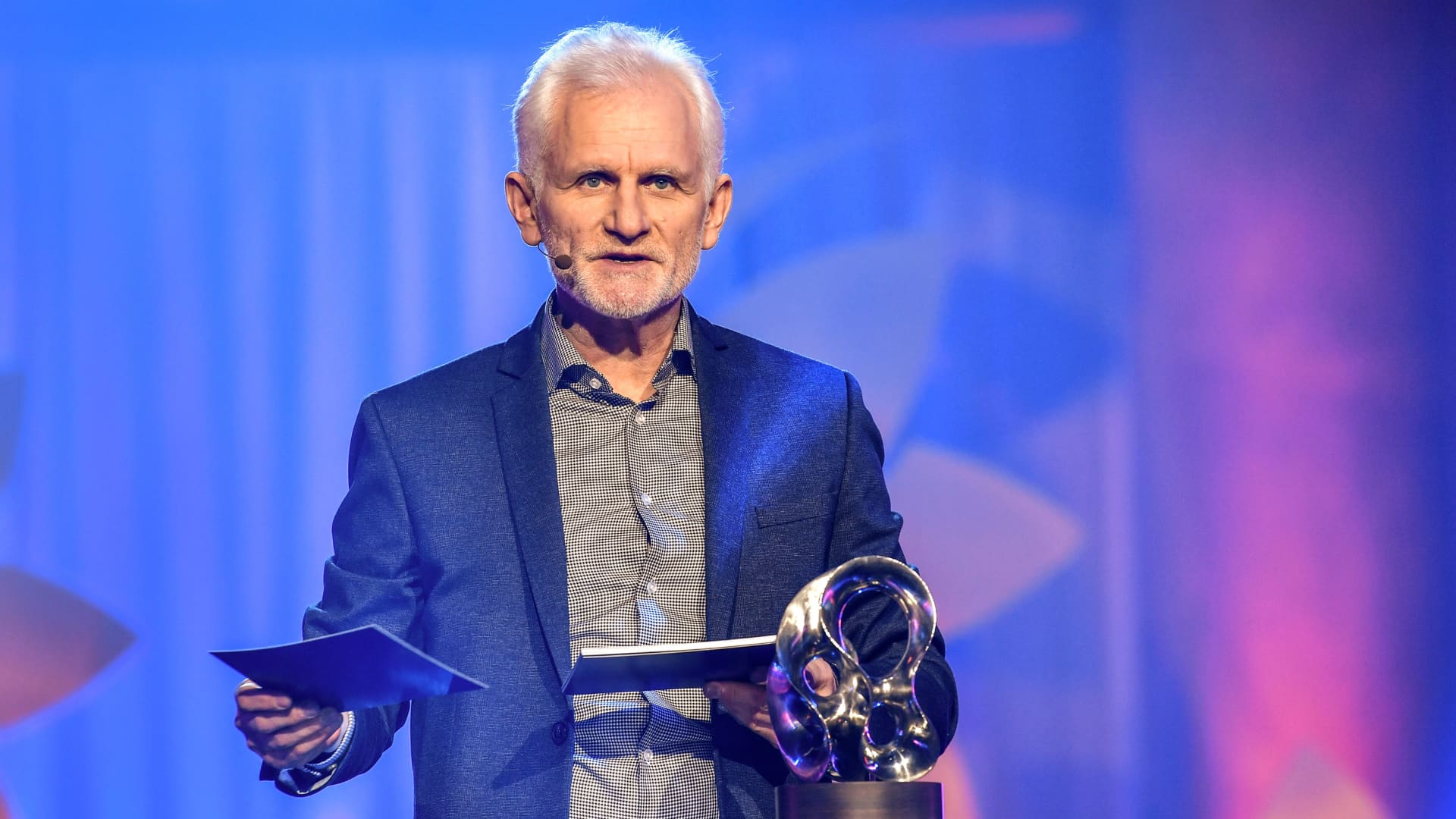 Belarusian campaigner Ales Bialiatski and two human rights groups win 2022 Nobel Peace Prize