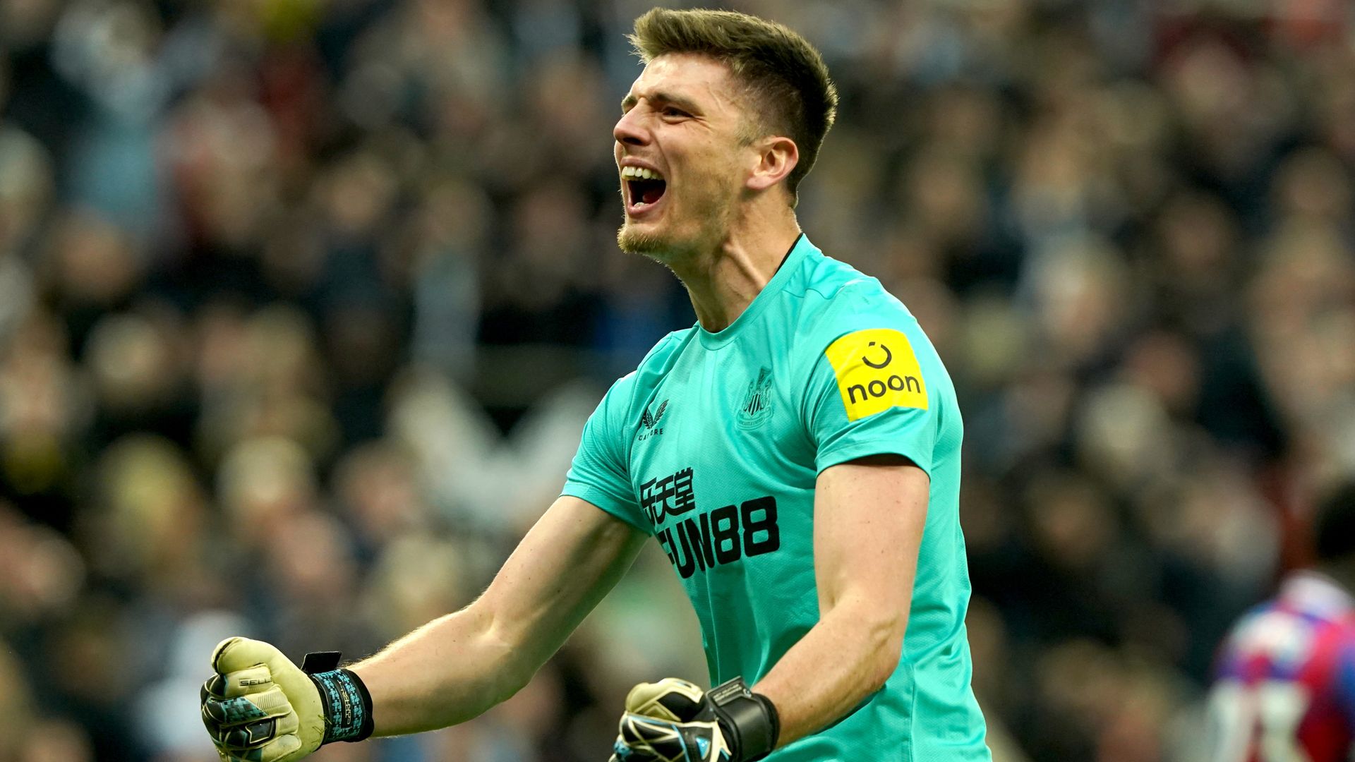 pope-shows-england-shootout-credentials-to-edge-newcastle-past-palace