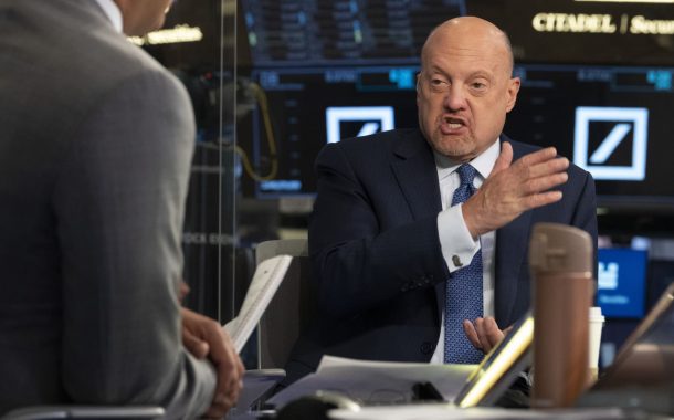 Jim Cramer's top 10 things to watch in the market Thursday