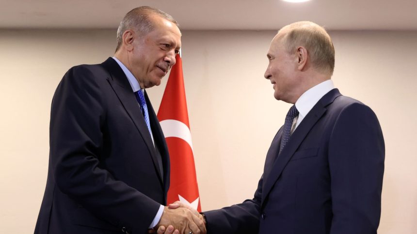turkey’s-erdogan-touts-‘special-relationship’-with-putin,-stands-by-his-refusal-to-impose-sanctions
