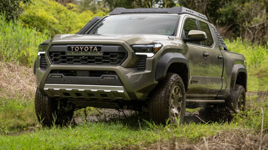 toyota-could-introduce-electric,-plug-in-tacoma-and-tundra-pickups