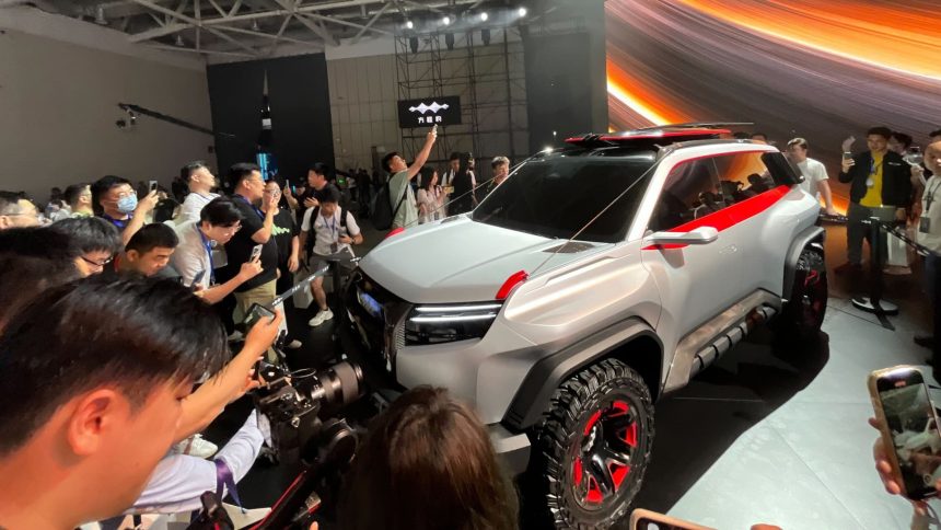 china’s-byd-fires-up-its-car-offerings-to-compete-with-tesla-and-jeep-at-the-same-time