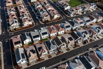 mortgage-rates-are-now-at-the-highest-level-of-the-year,-and-could-still-climb