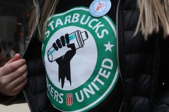 starbucks-resumes-bargaining-with-union-after-two-sides-thaw-relationship