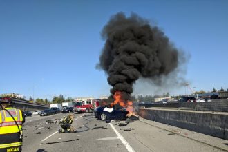 federal-regulator-finds-tesla-autopilot-has-‘critical-safety-gap’-linked-to-hundreds-of-collisions