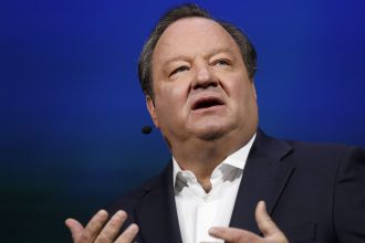 paramount-ceo-bob-bakish-could-be-out-as-soon-as-monday-as-skydance-merger-talks-continue