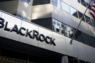 blackrock-is-opening-a-saudi-investment-firm-with-initial-$5-billion-from-pif