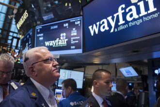 wayfair’s-losses-narrow-by-more-than-$100-million-after-layoffs,-even-as-sales-dip