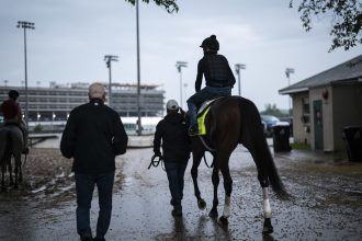 the-150th-kentucky-derby-will-be-run-on-a-fast-track-as-threat-of-rain-dissipates