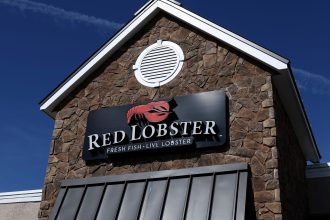 red-lobster-files-for-bankruptcy